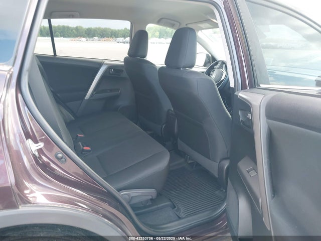 2T3BFREV9HW633264 Toyota RAV4 LE