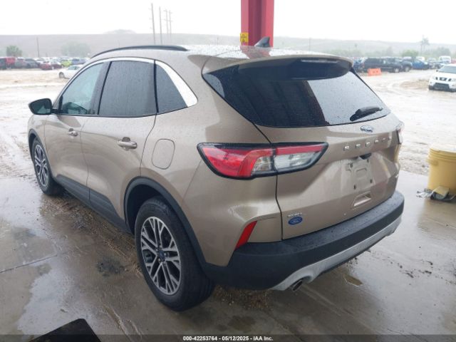 2020 FORD ESCAPE 1FMCU0H64LUB89853 Photo 2