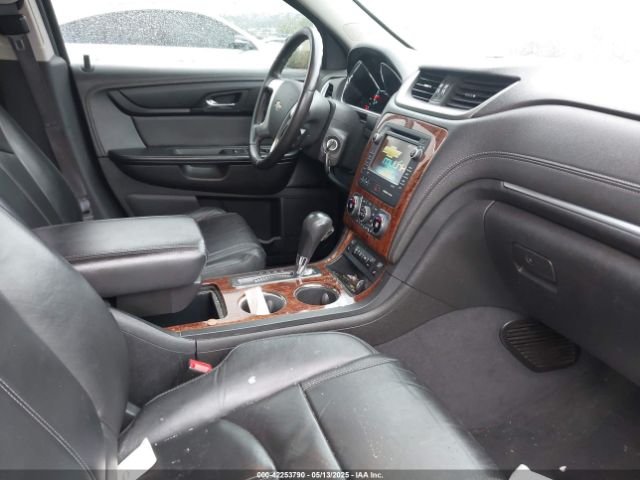 1GNKVHKD8EJ294782 Chevrolet Traverse 2lt
