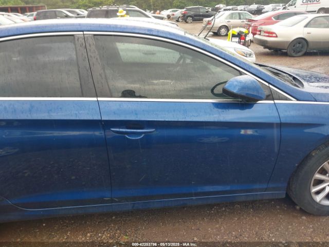 5NPE24AF7JH697147 Hyundai SONATA SE