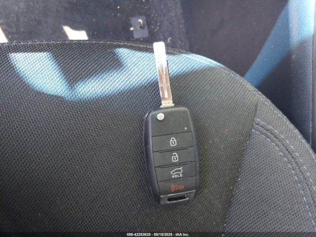 KNDPB3AC4F7713891 KIA Sportage Lx
