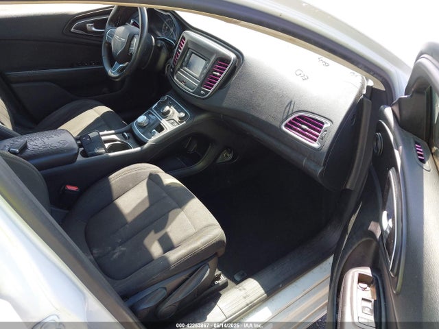 1C3CCCAB6FN675289 Chrysler 200 Limited