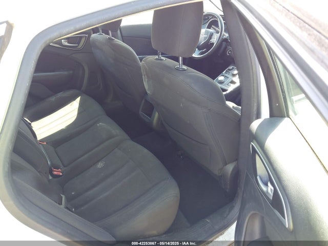 1C3CCCAB6FN675289 Chrysler 200 Limited