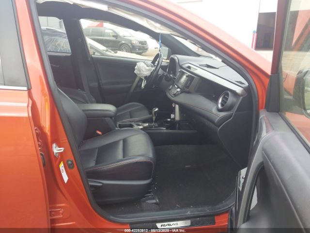 2016 TOYOTA RAV4 JTMJFREVXGJ057662 Photo 4