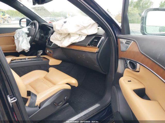 2017 VOLVO XC90 YV4A22PL3H1166459 Photo 4