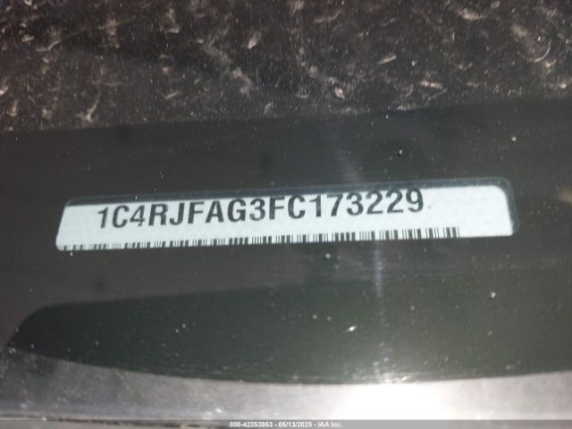 1C4RJFAG3FC173229 Jeep Grand Cherokee Laredo