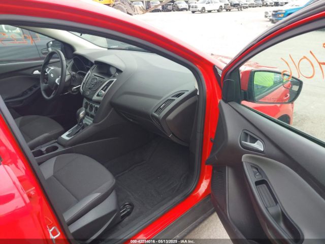 1FADP3K24EL166935 Ford FOCUS SE