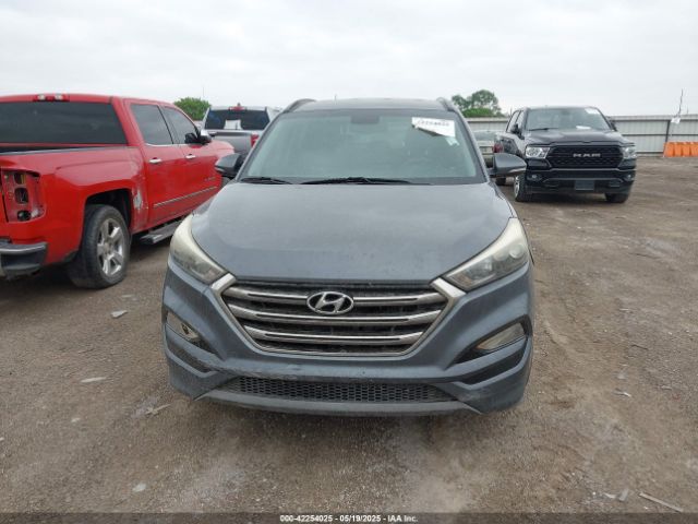 KM8J33A22GU181677 Hyundai Tucson Limited