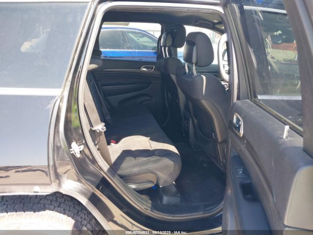 1C4RJEAG4HC702216 Jeep Grand Cherokee Laredo 4x2
