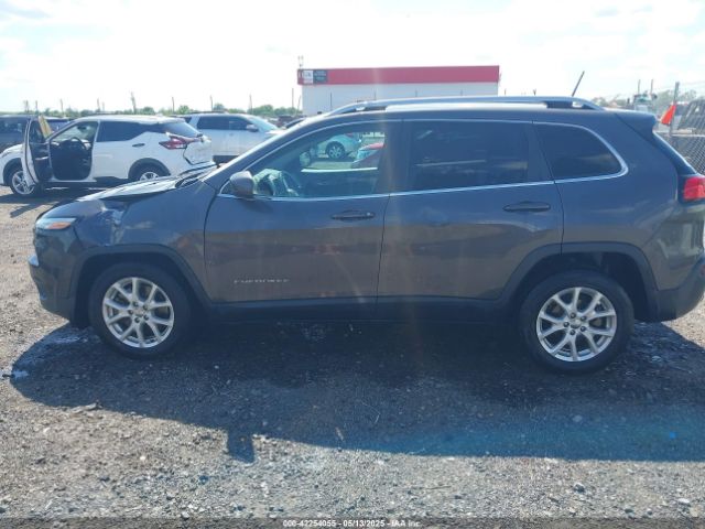 1C4PJLLBXJD553016 Jeep Cherokee Latitude Plus Fwd