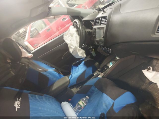 2019 MITSUBISHI OUTLANDER SPORT JA4AR3AU6KU033202 Photo 4