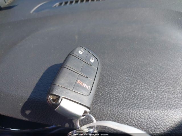 1C4RJFAG5GC390413 Jeep Grand Cherokee Laredo