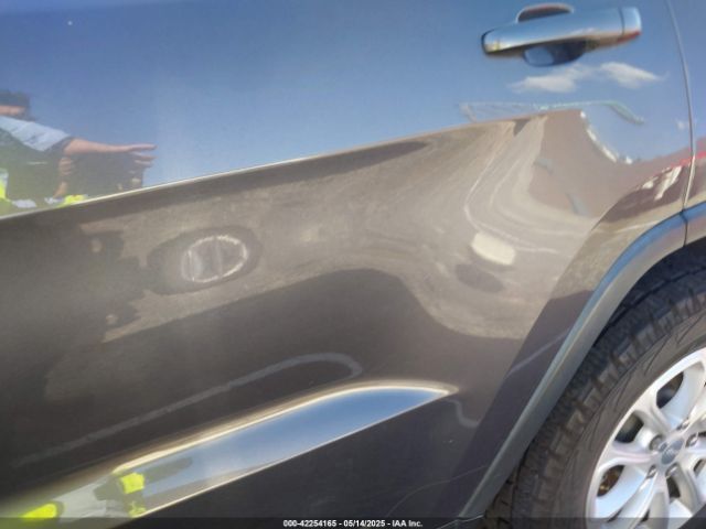 1C4RJFAG5GC390413 Jeep Grand Cherokee Laredo