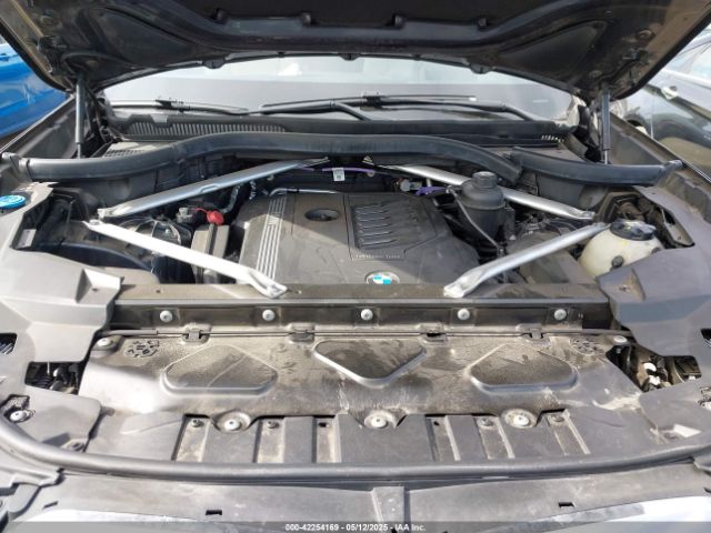 5UXCR4C06M9F26786 BMW X5 Sdrive40i
