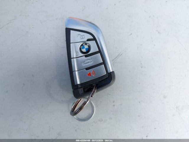 5UXCR4C06M9F26786 BMW X5 Sdrive40i