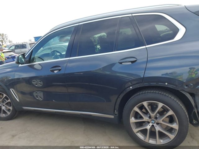 5UXCR4C06M9F26786 BMW X5 Sdrive40i