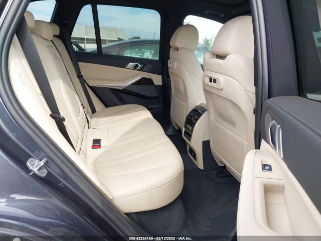 5UXCR4C06M9F26786 BMW X5 Sdrive40i