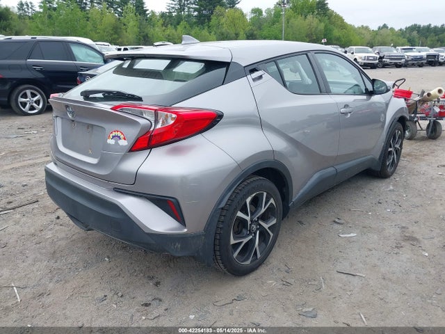 NMTKHMBX7JR014817 Toyota 3zr-fae