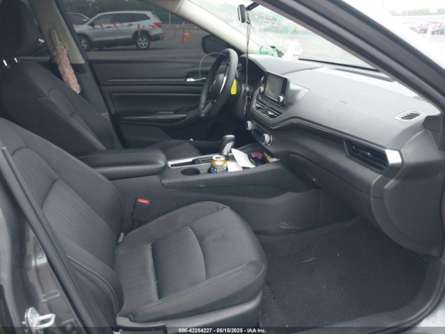1N4BL4BV4NN351140 Nissan Altima S Fwd