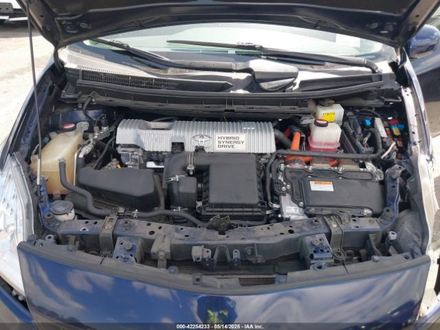 JTDKN3DU4F0470775 Toyota Prius Two