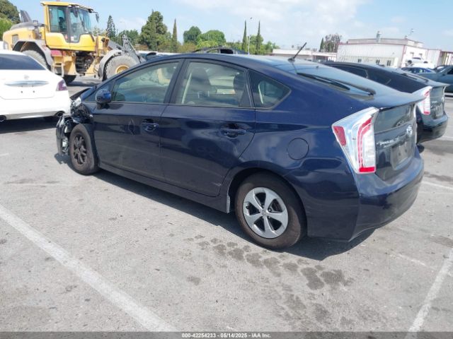 JTDKN3DU4F0470775 Toyota Prius Two