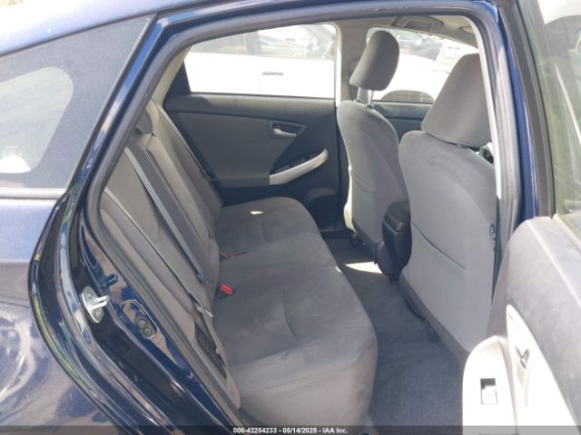 JTDKN3DU4F0470775 Toyota Prius Two