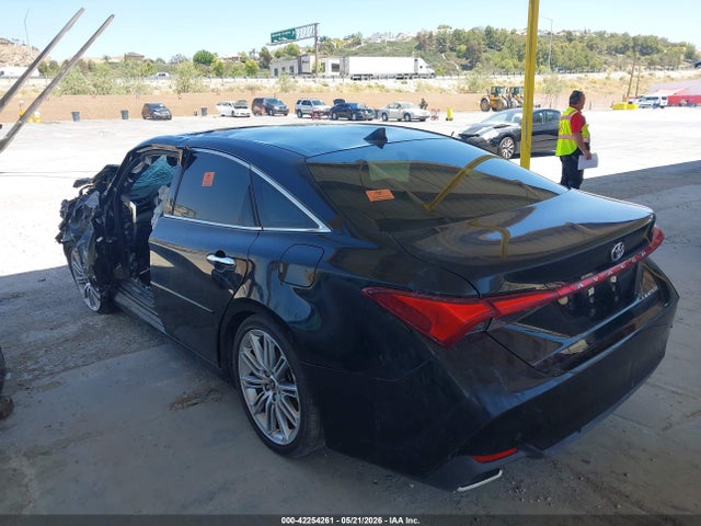 42254261 :رقم المزاد ، 4T1DZ1FB2MU065948 vin ، 2021 Toyota Avalon Limited مزاد بيع