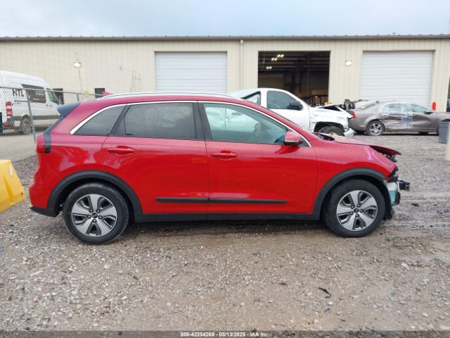 KNDCC3LC1H5037990 KIA NIRO EX