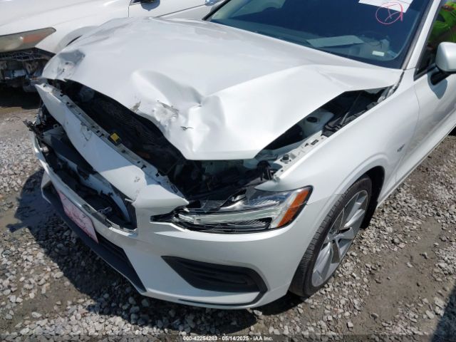 2020 VOLVO V60 YV1102EKXL2398556 Photo 5