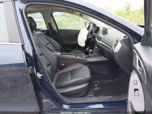 3MZBN1V70HM112308 Mazda Mazda3 Touring