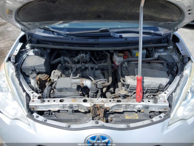 JTDKDTB3XE1065347 Toyota Prius C Three