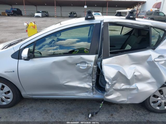 JTDKDTB3XE1065347 Toyota Prius C Three