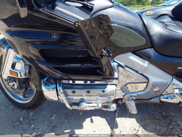 2010 HONDA GL1800 1HFSC47L8AA904302 Photo 8