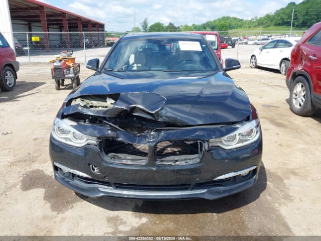 WBA8D9C32HA011814 BMW 330i Xdrive