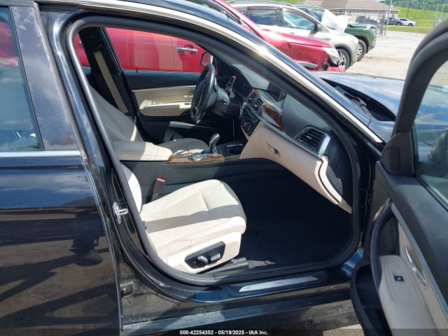 WBA8D9C32HA011814 BMW 330i Xdrive