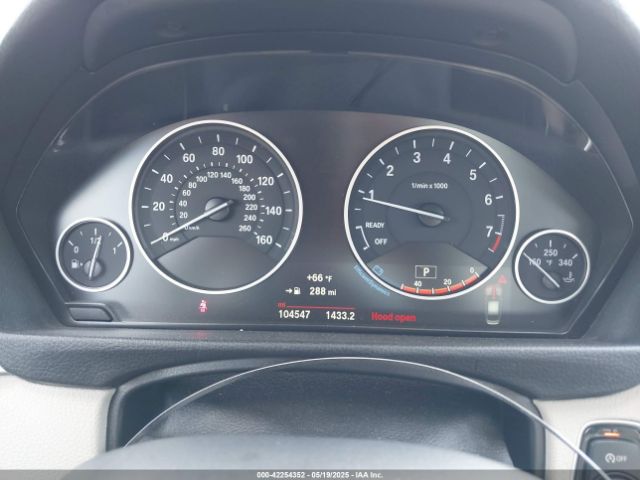 WBA8D9C32HA011814 BMW 330i Xdrive