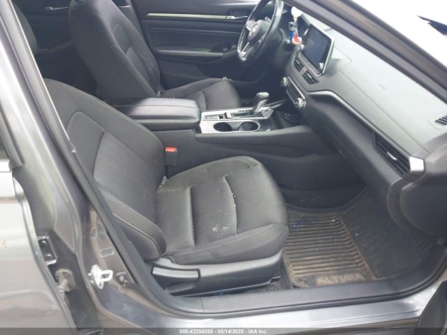 1N4BL4DW7LC228558 Nissan Altima Sv Intelligent Awd