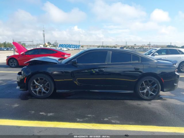 2C3CDXHG2KH567678 Dodge Charger Gt Rwd