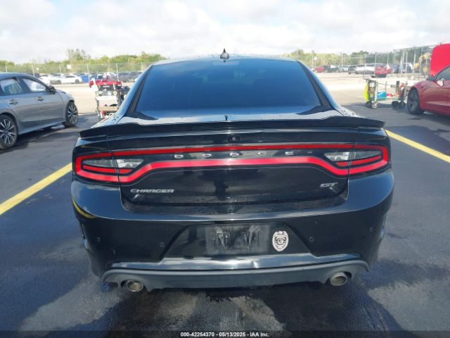 2C3CDXHG2KH567678 Dodge Charger Gt Rwd
