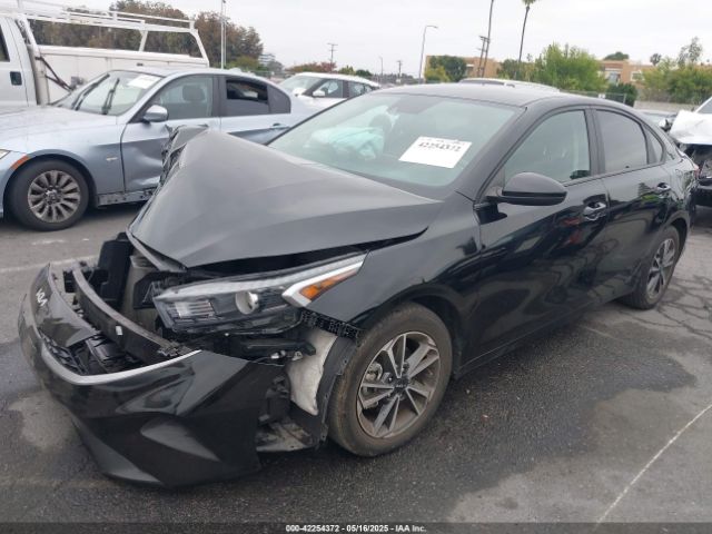 2023 KIA FORTE 3KPF24AD5PE584927 Photo 1