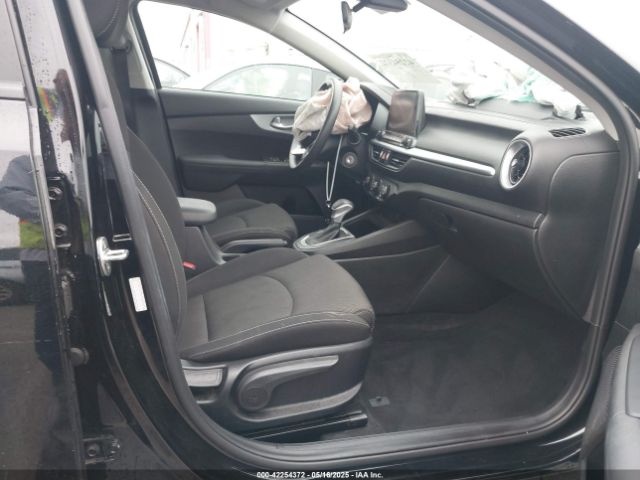 2023 KIA FORTE 3KPF24AD5PE584927 Photo 4