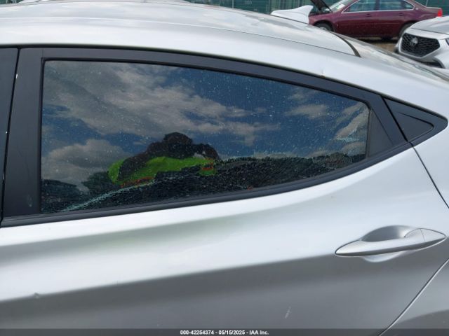 5NPDH4AE7GH725488 Hyundai ELANTRA SE