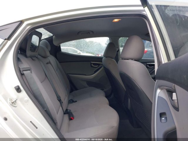 5NPDH4AE7GH725488 Hyundai ELANTRA SE