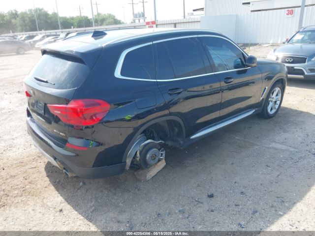 2019 BMW X3 5UXTR7C54KLF24757 Photo 3