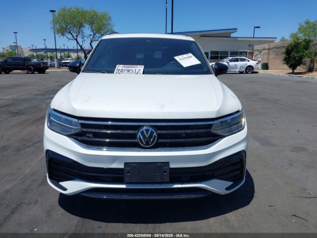 3VVCB7AX3NM073218 Volkswagen Tiguan