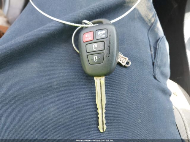 5YFBURHE4GP467374 Toyota COROLLA LE