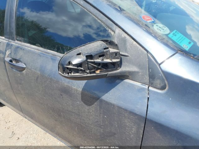 5YFBURHE4GP467374 Toyota COROLLA LE