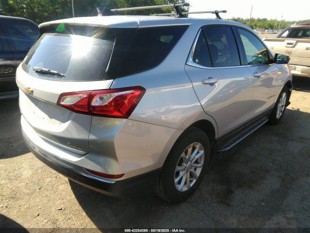 Chevrolet EQUINOX LT 2018 2GNAXSEV2J6250193 Image 4