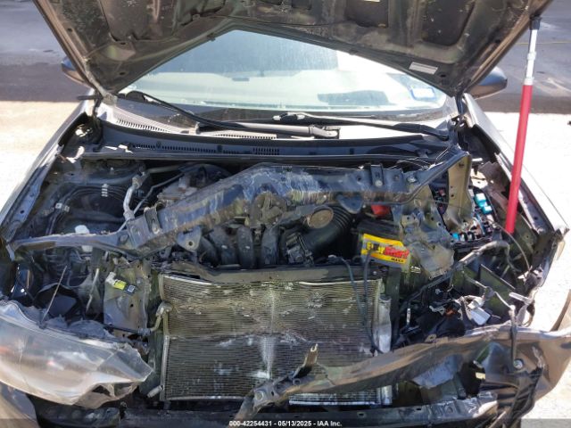 5YFBURHE0GP427390 Toyota COROLLA LE