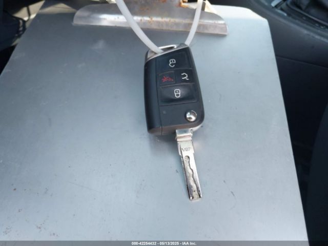 2016 VOLKSWAGEN E-GOLF WVWKP7AU1GW909192 Photo 10